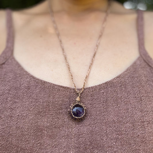 Round Amethyst Macrame Pendant 