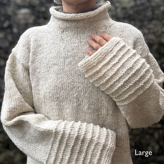 ⚫︎ Yuki Jumper ⚫︎ Hand Knit Pure Wool ⚫︎